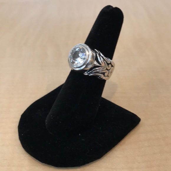 🆕 Large Crystal Round Center Stone in Silver-Tone - Picture 2 of 4